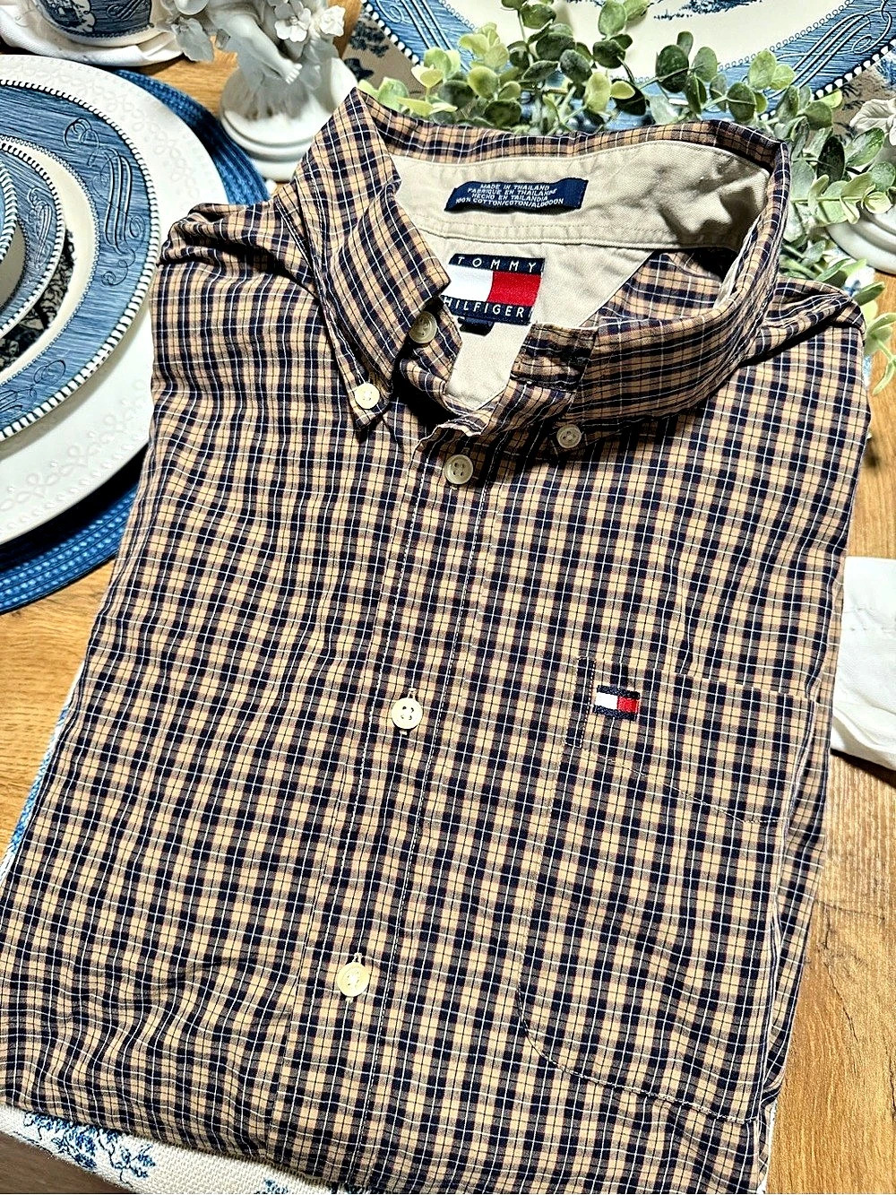 Tommy Hilfiger Plaid Button Down in Blue & Brown Size XL